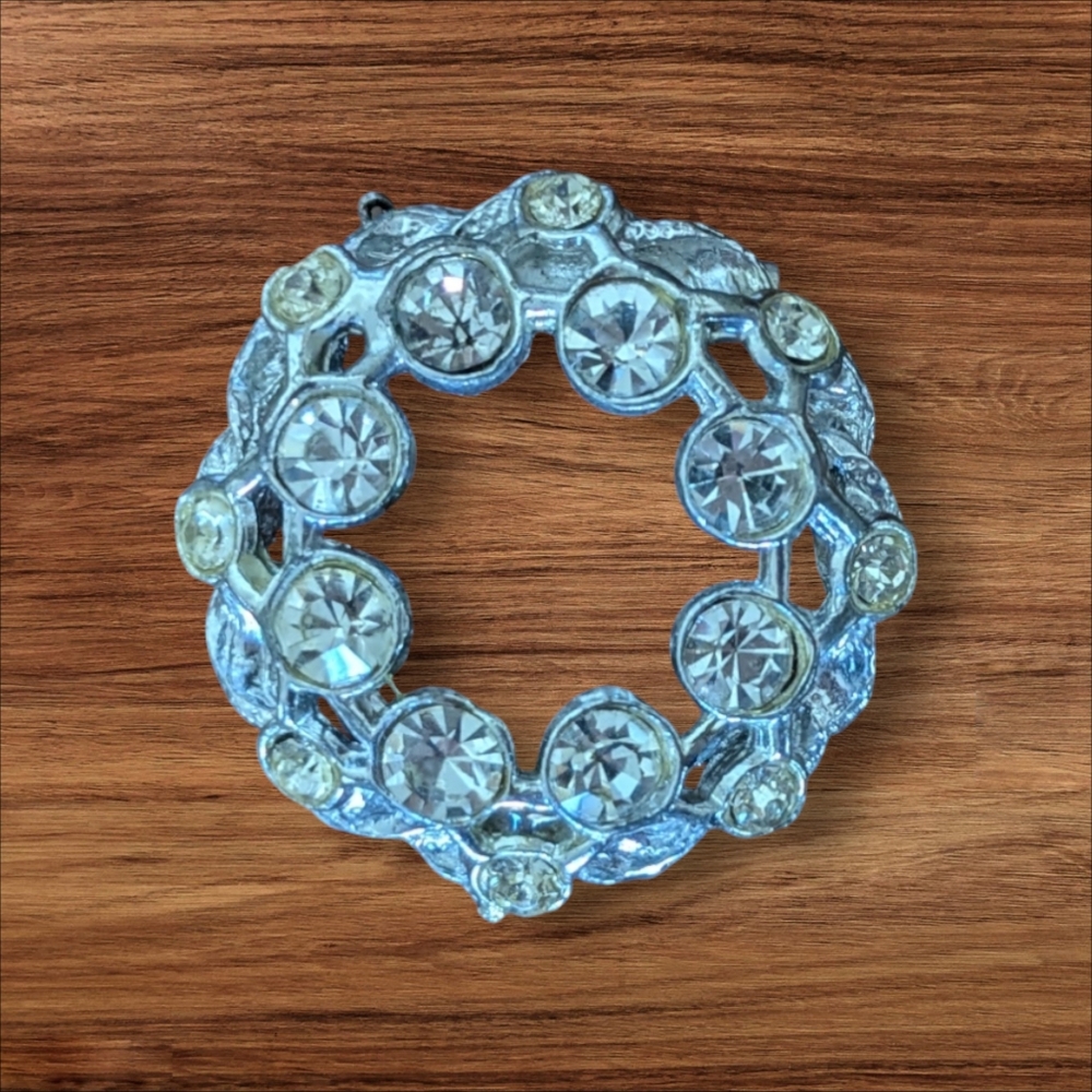 Broche